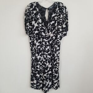 Market & Spruce V-Neck Stretchy One Piece Shorts Romper Large